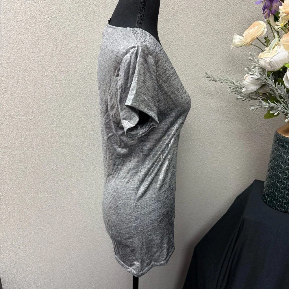 NWT INC Silver Metallic V-Neck Short Sleeve Top Shimmer Stretchy Large - Picture 4 of 9